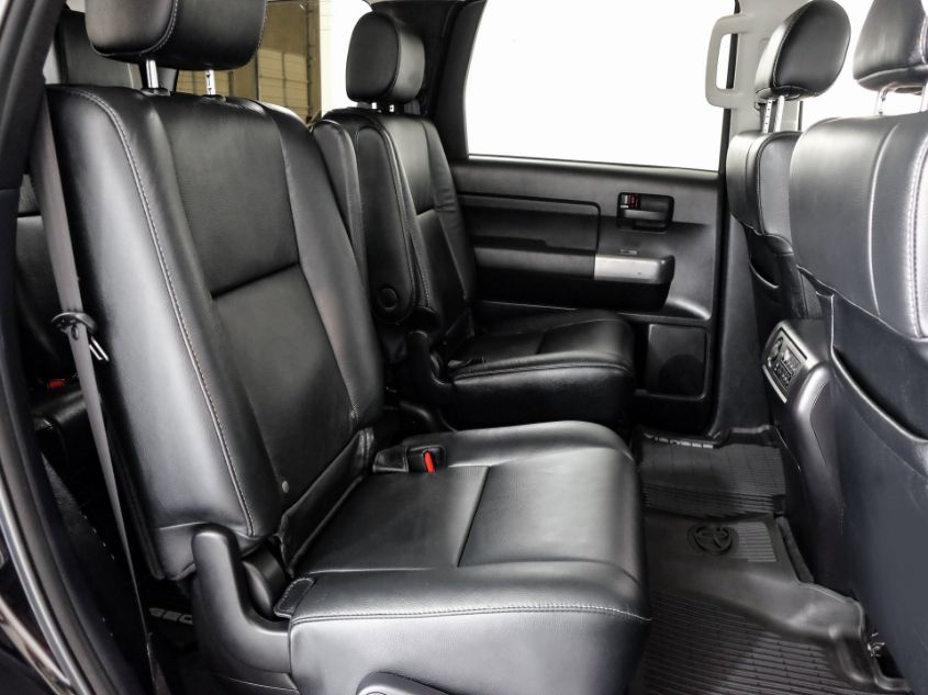 2018 TOYOTA SEQUOIA SR5/TRD SPORT 5TDBY5G10JS160598