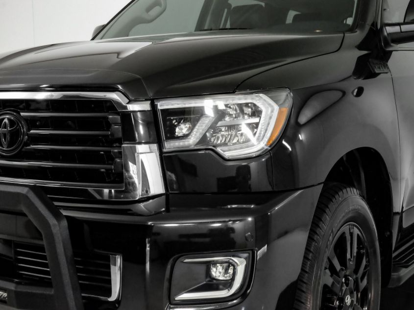 2018 TOYOTA SEQUOIA SR5/TRD SPORT 5TDBY5G10JS160598