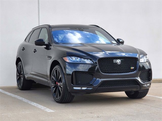 2019 JAGUAR F-PACE S SADCM2FV2KA366060