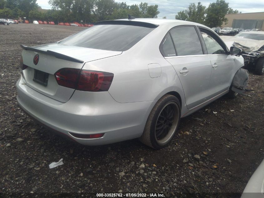2013 VOLKSWAGEN GLI AUTOBAHN W/NAV 3VW4A7AJ3DM271830