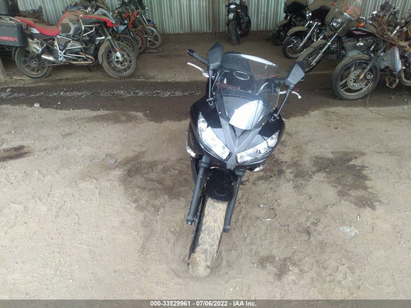2011 KAWASAKI EX650 C JKAEXEC16BDA67620