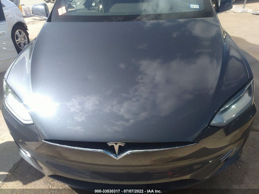 2018 TESLA MODEL X 5YJXCAE2XJF140047