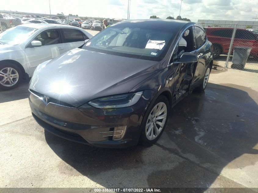 2018 TESLA MODEL X 5YJXCAE2XJF140047