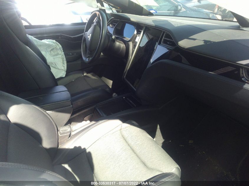 2018 TESLA MODEL X 5YJXCAE2XJF140047