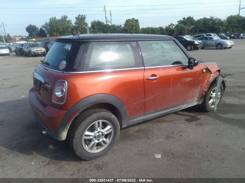 2013 MINI COOPER HARDTOP WMWSU3C55DT545828