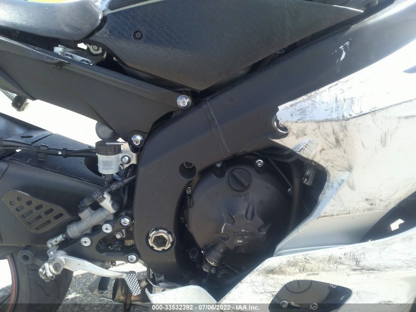 2018 YAMAHA YZFR6 JYARJ28E4JA003913