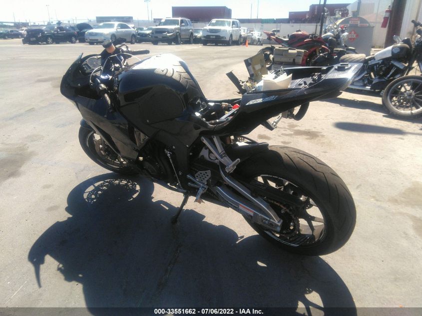 2015 HONDA CBR600 RR JH2PC4019FK800094