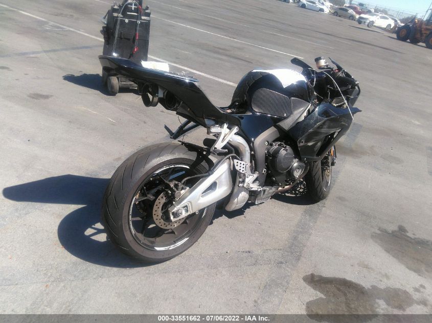 2015 HONDA CBR600 RR JH2PC4019FK800094