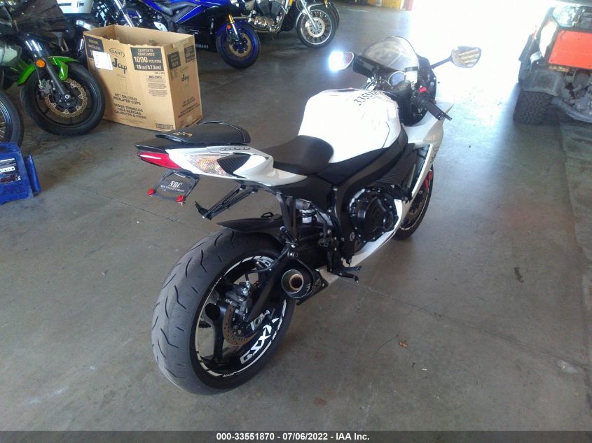 2021 SUZUKI GSX-R600 JS1GN7FA5M7100224