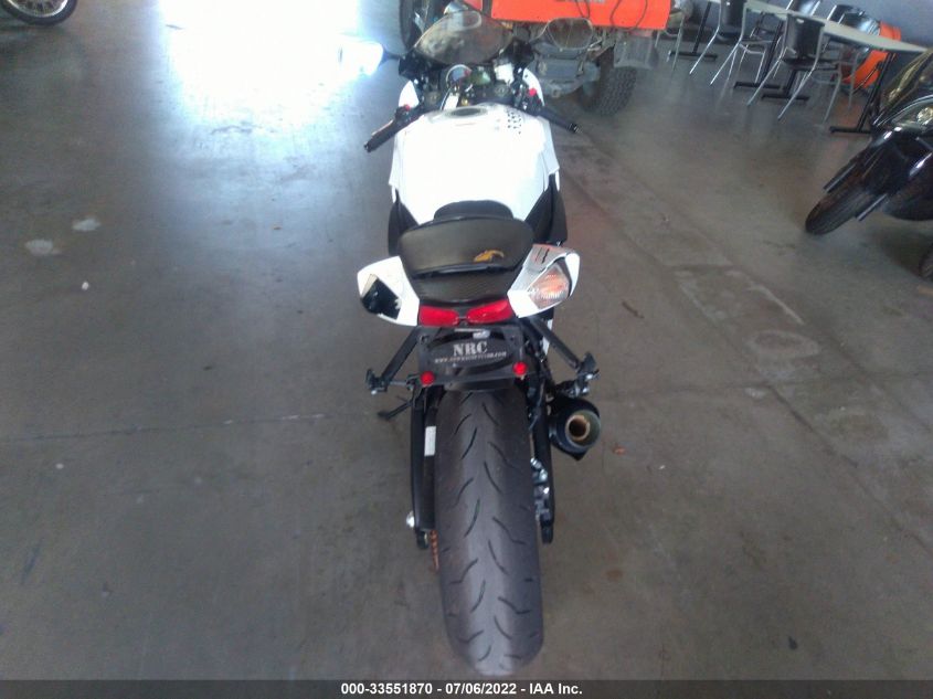 2021 SUZUKI GSX-R600 JS1GN7FA5M7100224