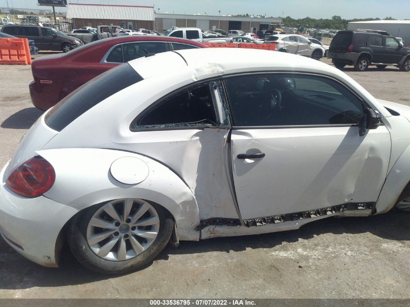 2014 VOLKSWAGEN BEETLE COUPE 2.5L ENTRY 3VWFP7AT2EM624522