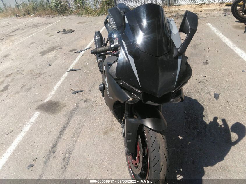 2015 YAMAHA YZFR1 C JYARN39Y6FA000697