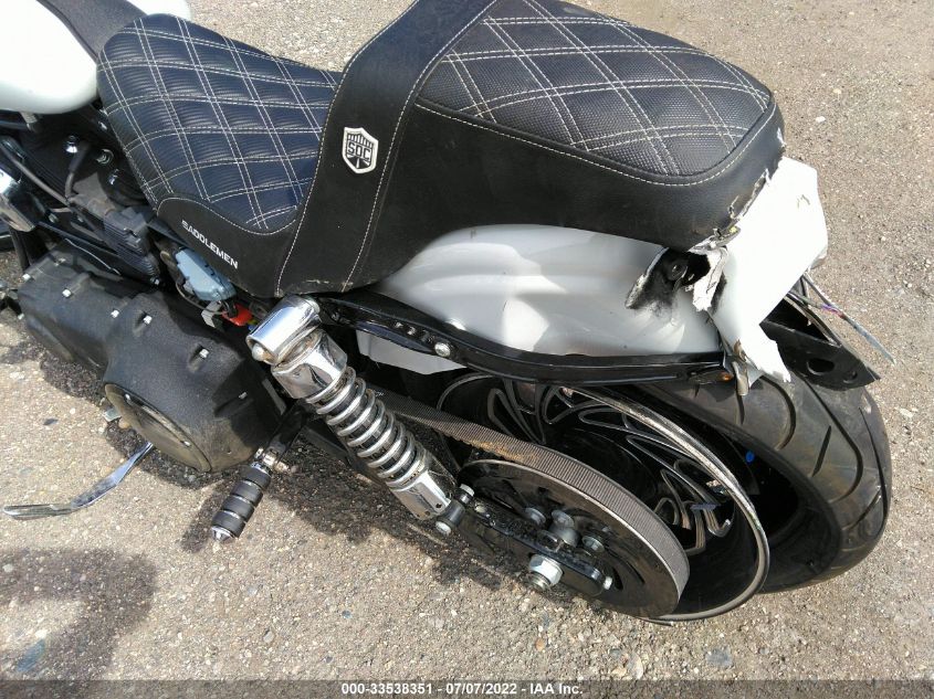 2011 HARLEY-DAVIDSON FXDB 1HD1GX415BC327831