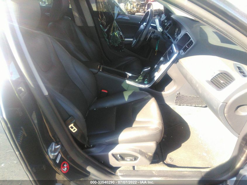 2015 VOLVO V60 T5 DRIVE-E PREMIER YV140MEKXF1258414