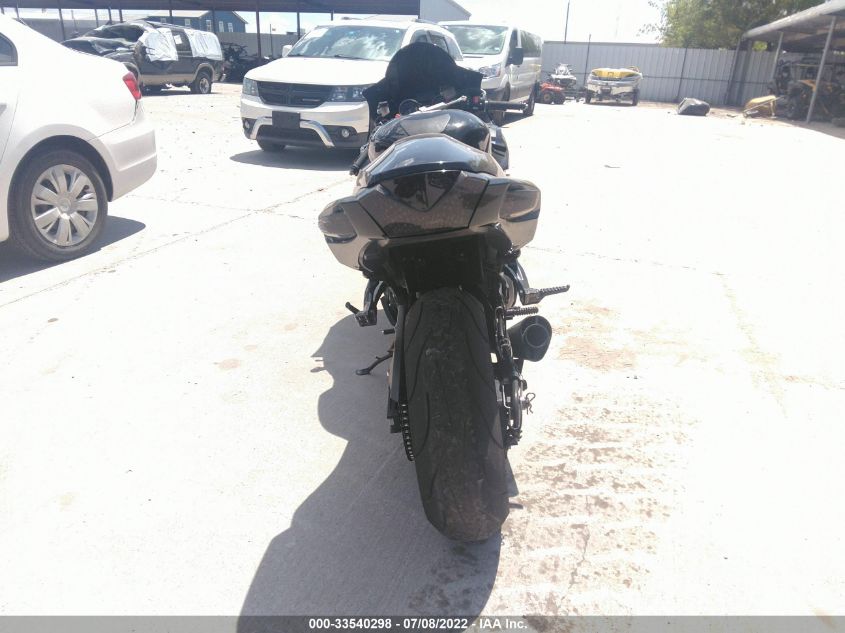 2012 KAWASAKI ZX1400 EC JKBZXNE18CA000950
