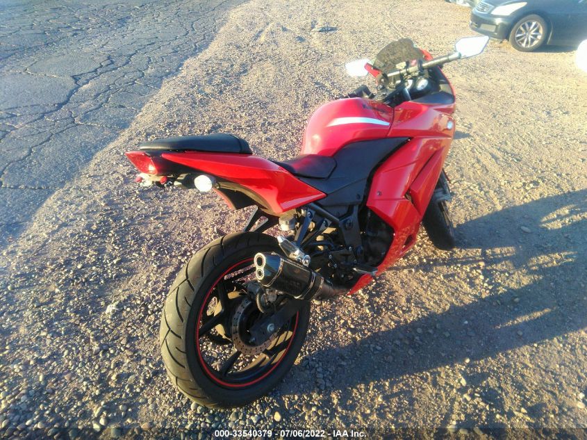 2011 KAWASAKI EX250 J JKAEXMJ14BDA82677