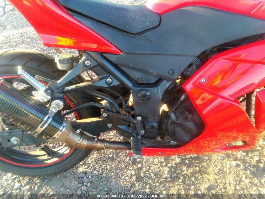 2011 KAWASAKI EX250 J JKAEXMJ14BDA82677