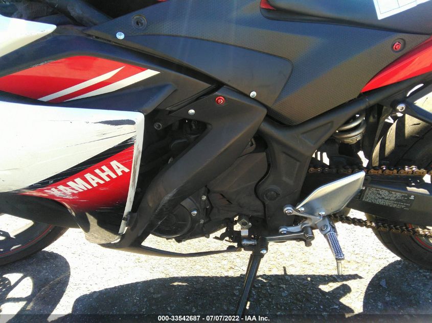 2015 YAMAHA YZFR3 MH3RH06Y6FK004016