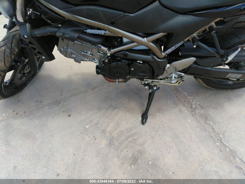 2022 SUZUKI SV650 JS1VP55A4N7100319