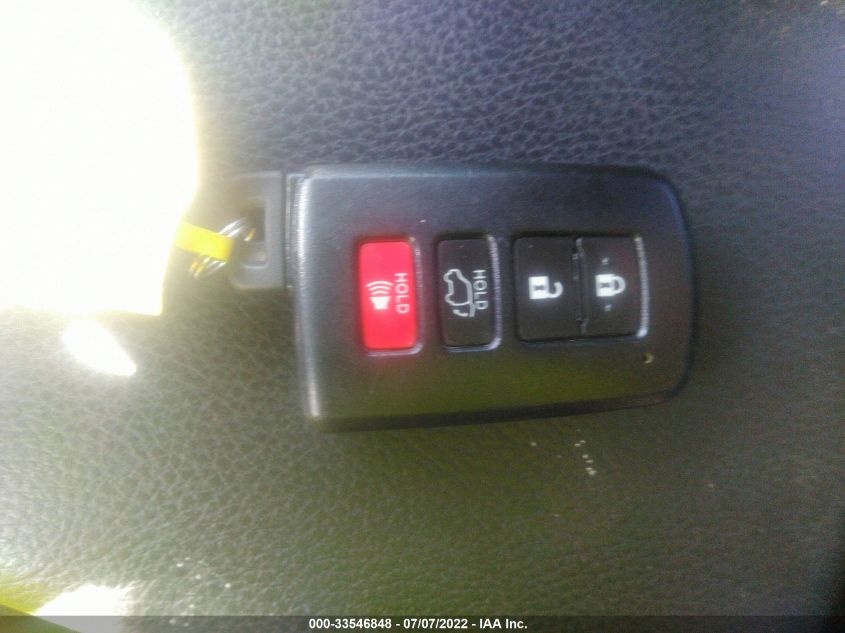 2016 TOYOTA RAV4 HYBRID XLE JTMRJREV0GD012455