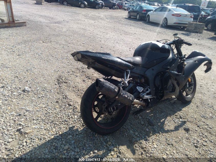 2005 YAMAHA YZFR6 L JYARJ06E85A028472