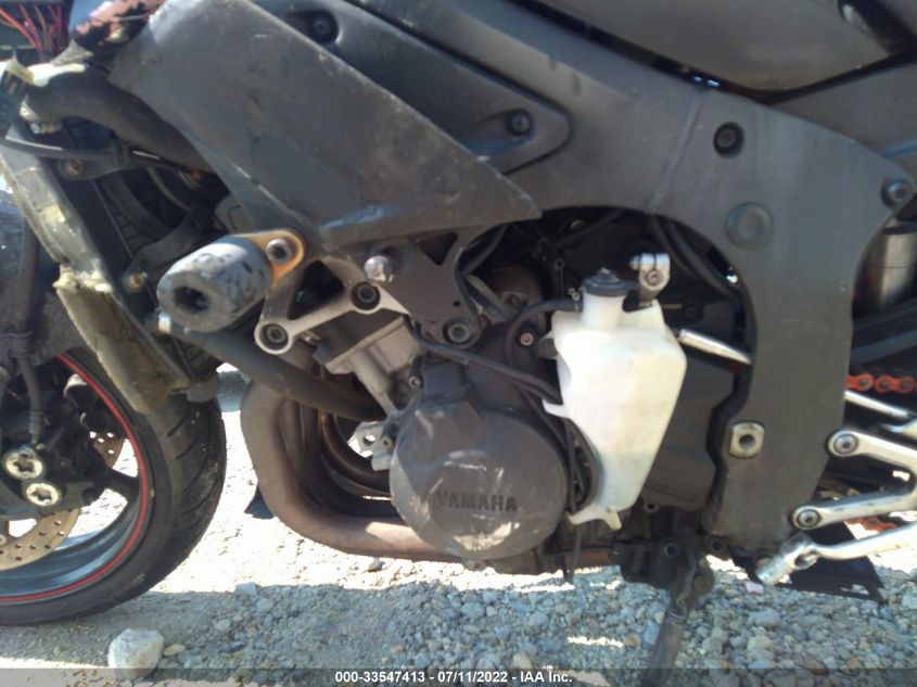 2005 YAMAHA YZFR6 L JYARJ06E85A028472