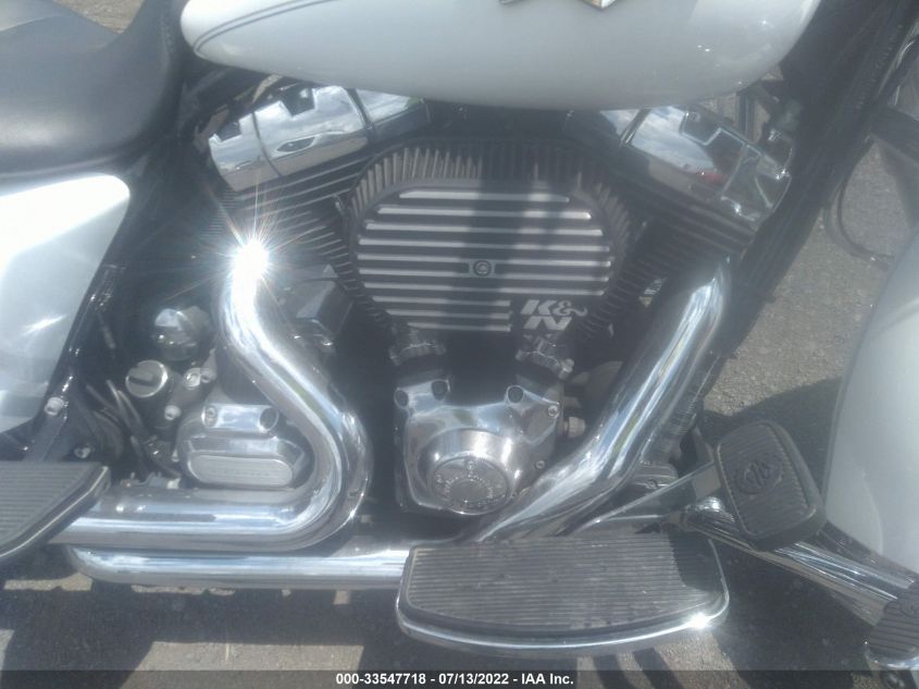 2012 HARLEY-DAVIDSON FLHRC ROAD KING CLASSIC 1HD1FRM18CB609144