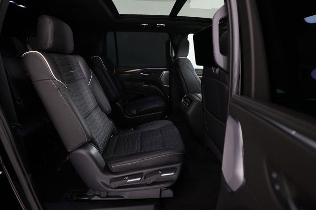 2022 CADILLAC ESCALADE ESV SPORT PLATINUM 1GYS4RKL7NR128077