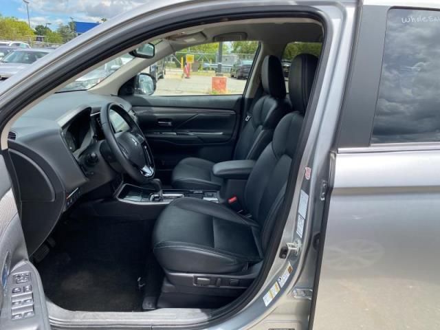 2020 MITSUBISHI OUTLANDER SE/SEL/LE/SP JA4AD3A30LJ000690