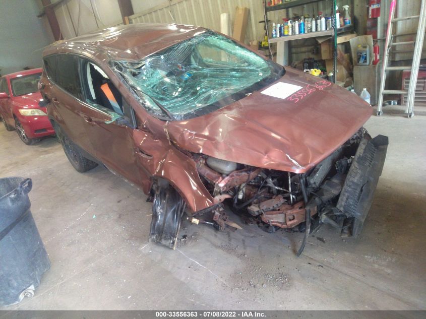 2017 FORD ESCAPE SE 1FMCU9GD0HUB55324