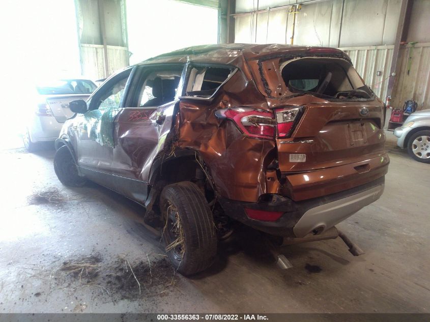 2017 FORD ESCAPE SE 1FMCU9GD0HUB55324