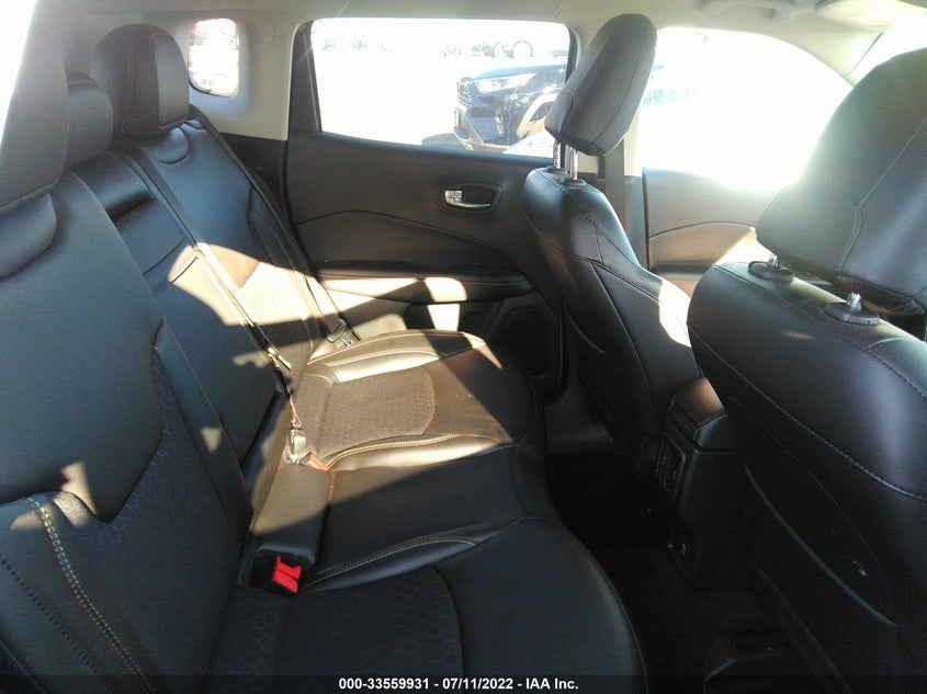 VIN 3C4NJDBB0LT116881 2020 JEEP COMPASS LATITUDE