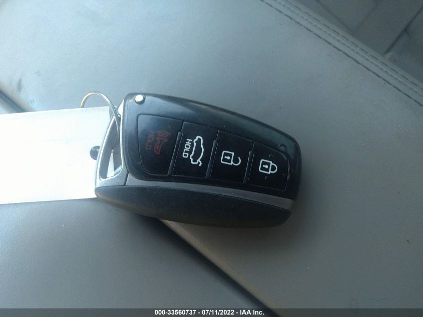 2016 HYUNDAI GENESIS 3.8L KMHGN4JE7GU106736