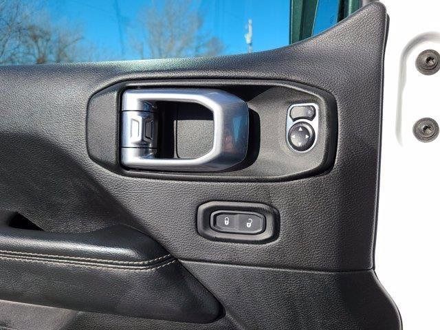 2020 JEEP WRANGLER UNLIMITED SAHARA 1C4HJXEN8LW213230