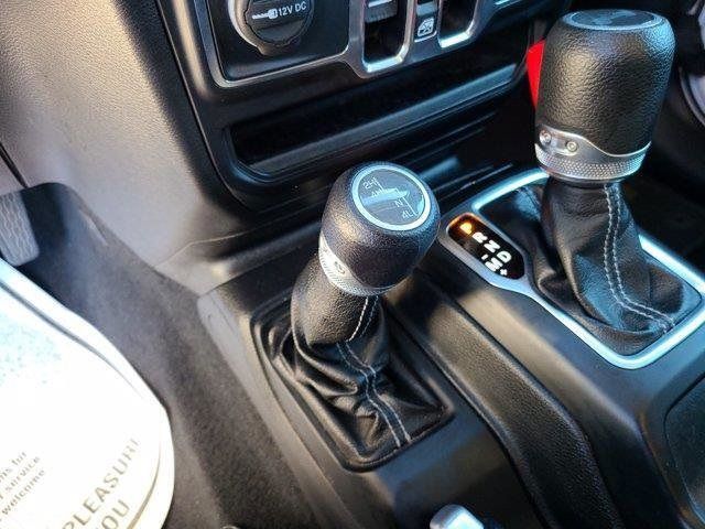2020 JEEP WRANGLER UNLIMITED SAHARA 1C4HJXEN8LW213230