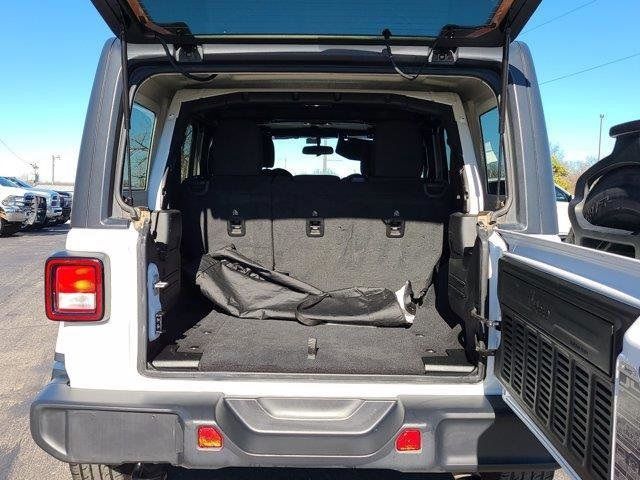 2020 JEEP WRANGLER UNLIMITED SAHARA 1C4HJXEN8LW213230