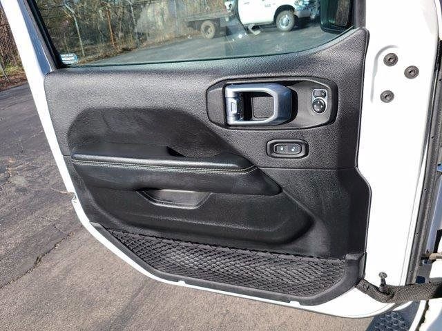 2020 JEEP WRANGLER UNLIMITED SAHARA 1C4HJXEN8LW213230