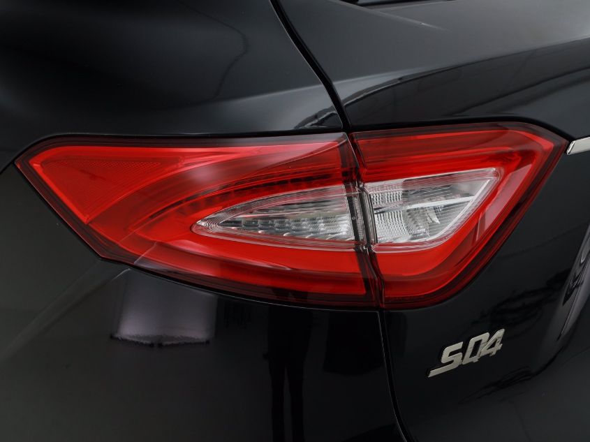 2018 MASERATI LEVANTE S ZN661YUA7JX302210