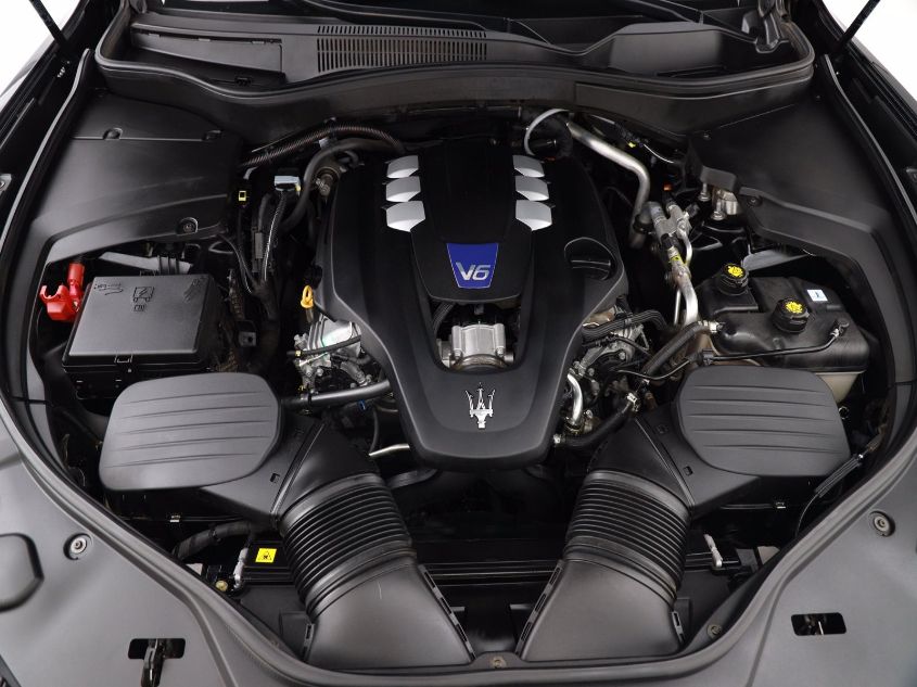 2018 MASERATI LEVANTE S ZN661YUA7JX302210