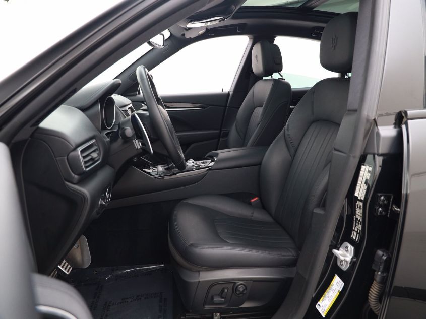 2018 MASERATI LEVANTE S ZN661YUA7JX302210