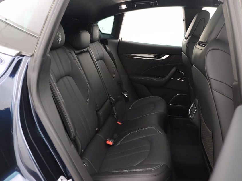 2019 MASERATI LEVANTE S GRANSPORT ZN661YUS7KX328168