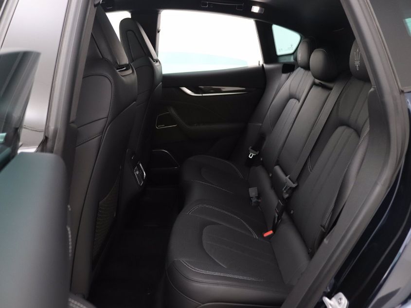 2019 MASERATI LEVANTE S GRANSPORT ZN661YUS7KX328168