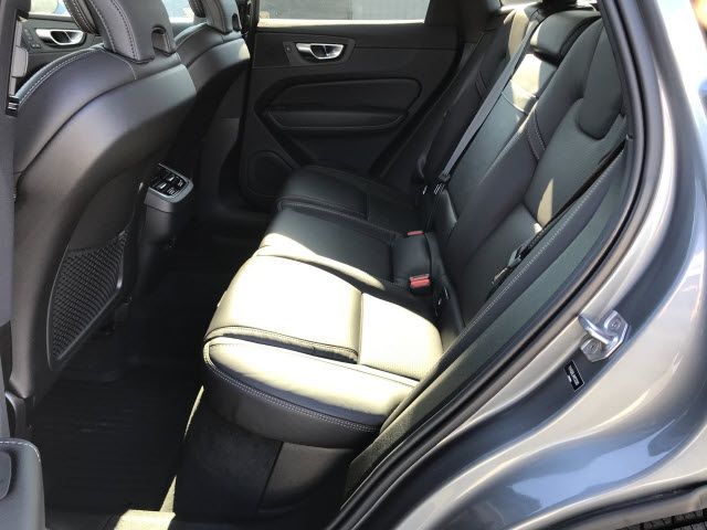 2021 VOLVO XC60 INSCRIPTION YV4102RL4M1732383