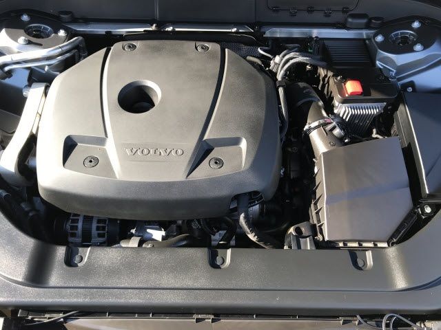 2021 VOLVO XC60 INSCRIPTION YV4102RL4M1732383