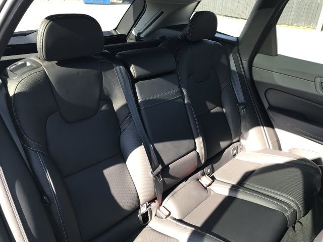 2021 VOLVO XC60 INSCRIPTION YV4102RL4M1732383