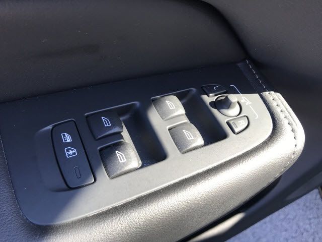 2021 VOLVO XC60 INSCRIPTION YV4102RL4M1732383