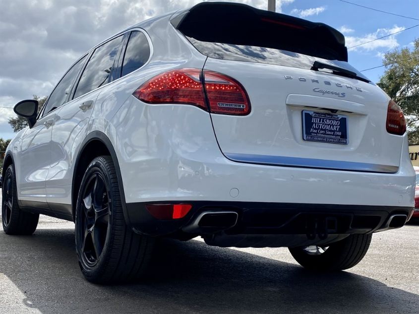 2013 PORSCHE CAYENNE S WP1AB2A22DLA85789
