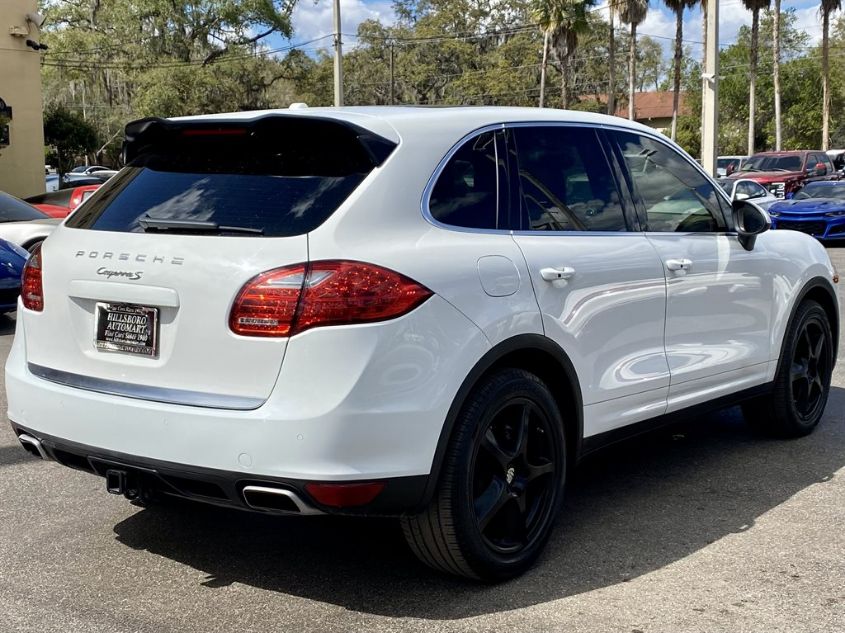 2013 PORSCHE CAYENNE S WP1AB2A22DLA85789