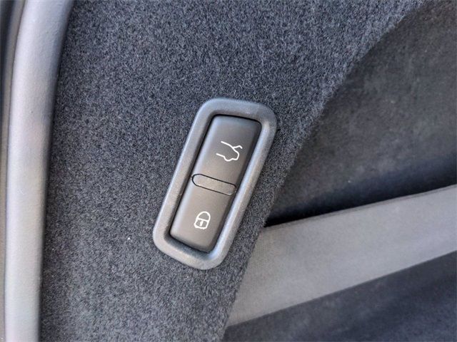 2019 MASERATI LEVANTE ZN661XUA4KX320711