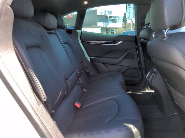 2019 MASERATI LEVANTE ZN661XUA4KX320711